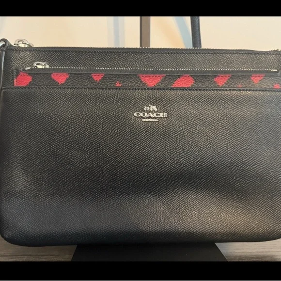 Coach East/West Crossbody With Pop Up Pouch Red Plaid Print F22252 EUC! ๐ - Picture 8 of 8